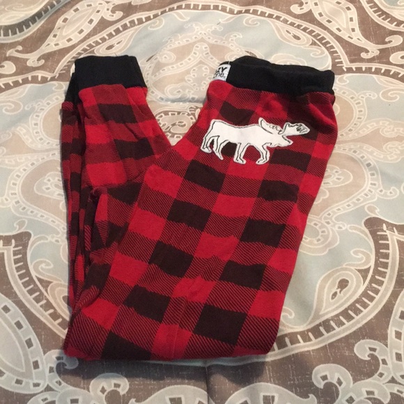 Host pick ⭐️- Super adorable girls cabin moose pajama set- size 8 - Picture 3 of 7